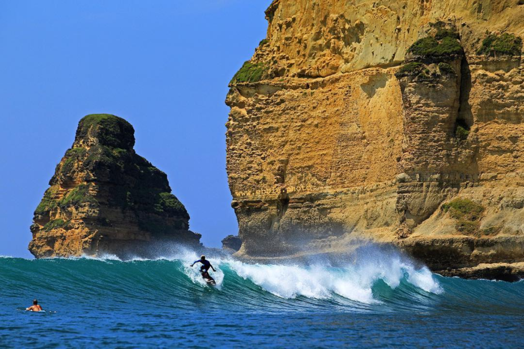 best surf spots in Lombok