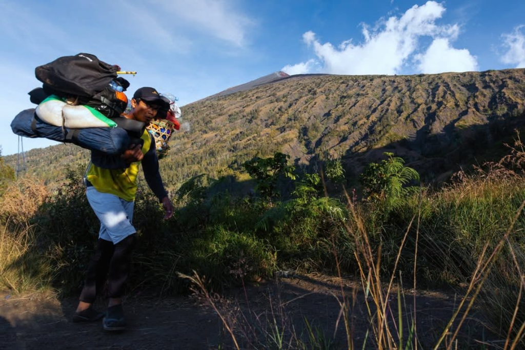 Rinjani Trekking Package